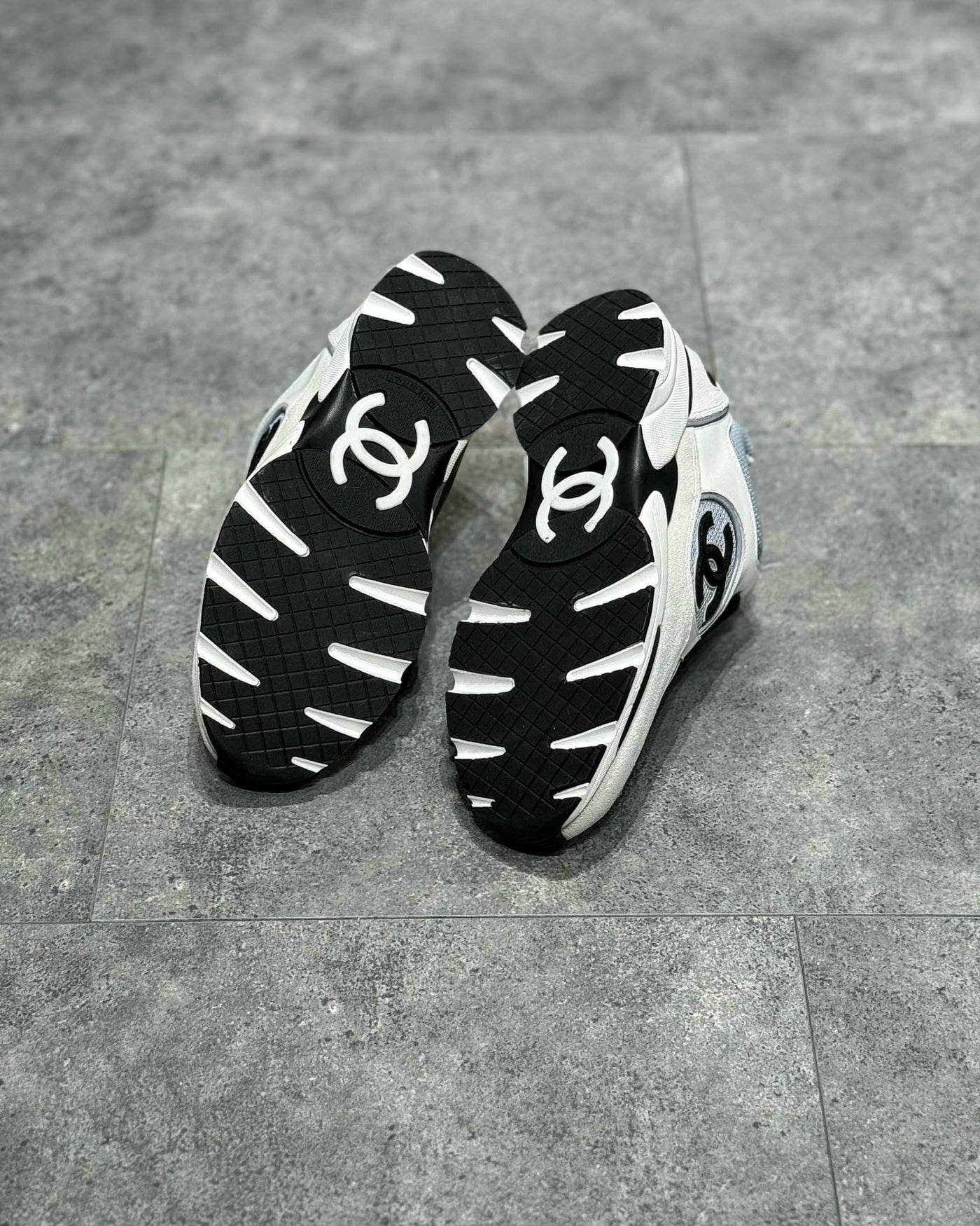 CHA Sneakers