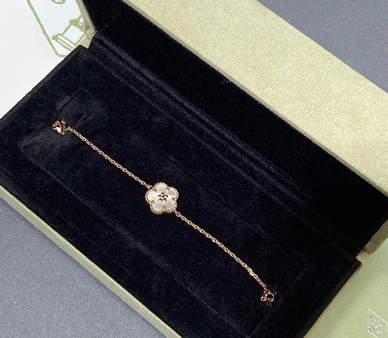 VCA Bracelet