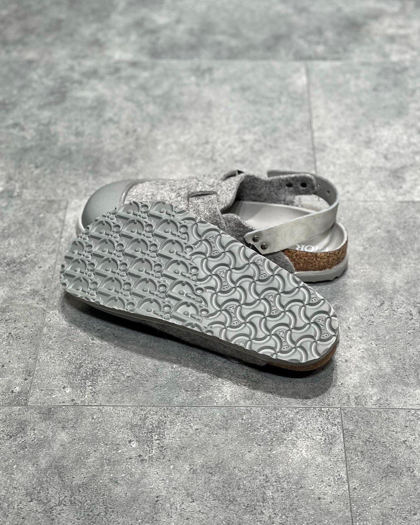 DIO Sandal