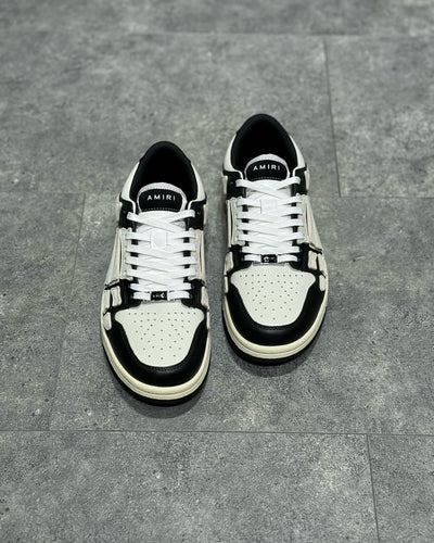 AMR Sneakers