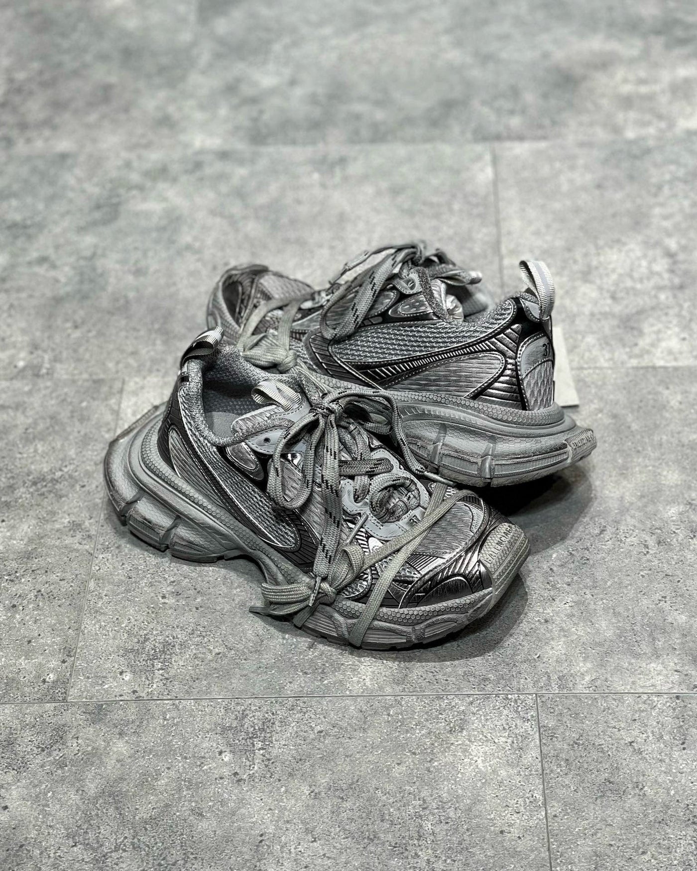Sneakers & Shoes