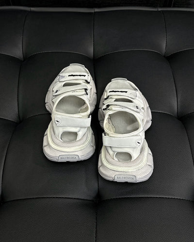 Sneakers & Shoes