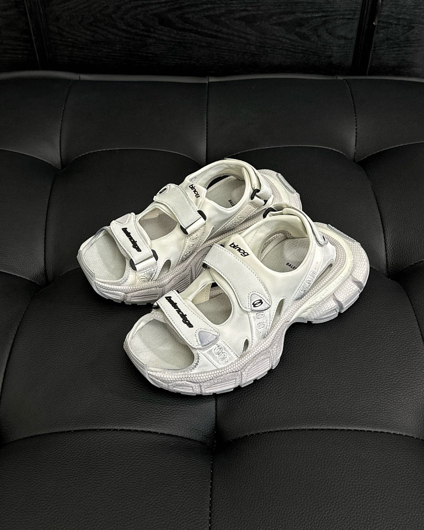 Sneakers & Shoes
