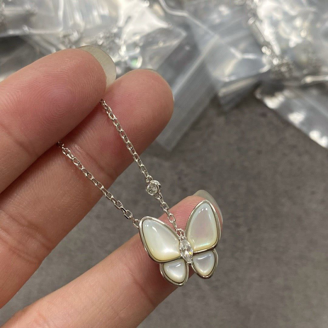 VCA Necklace