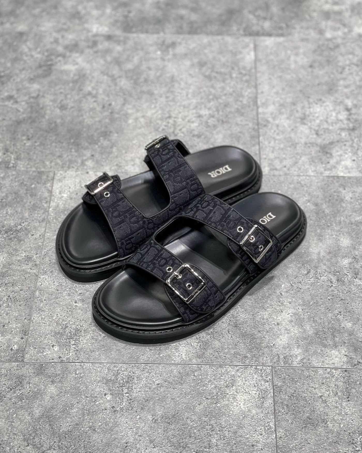 CD SANDALS