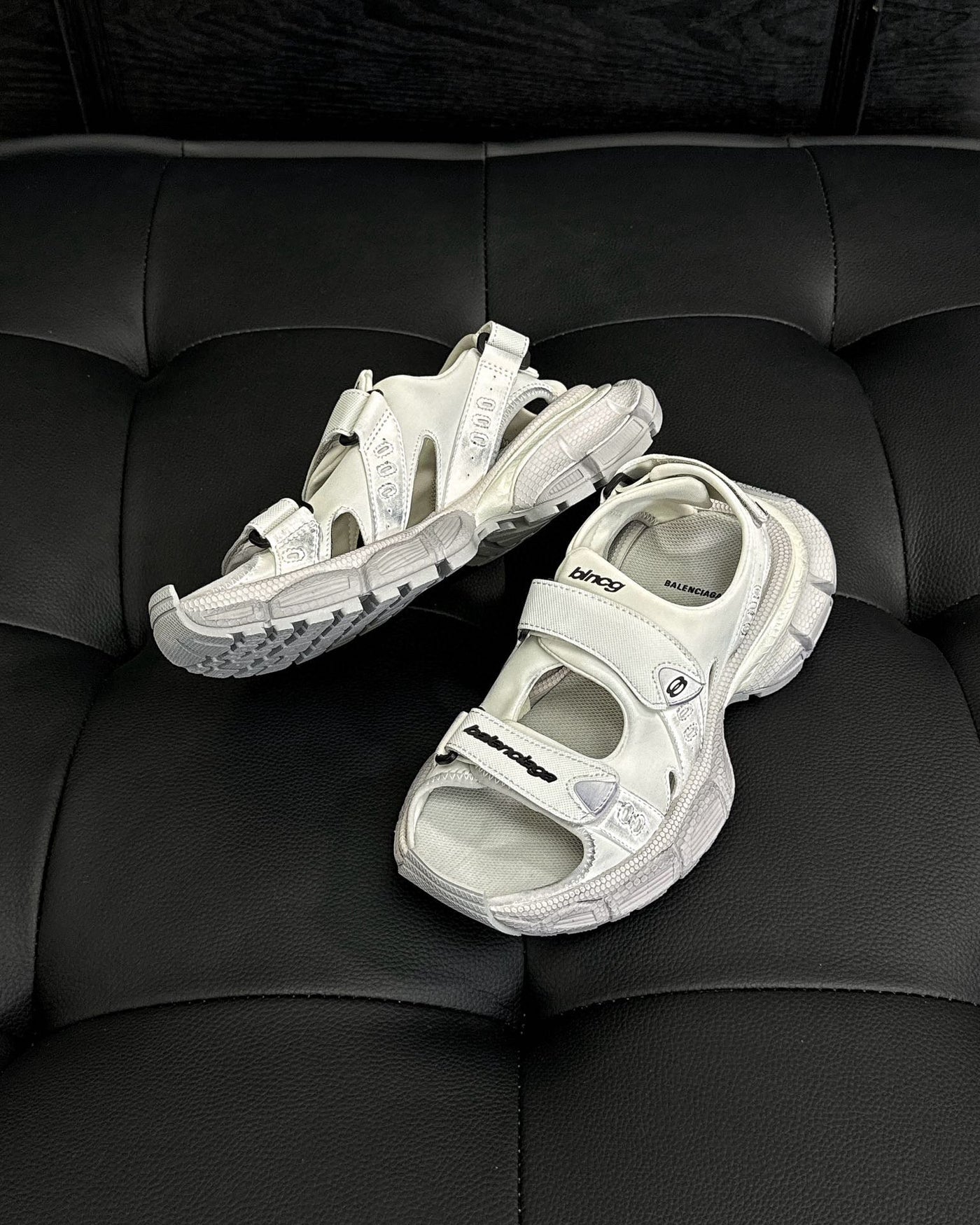 Sneakers & Shoes