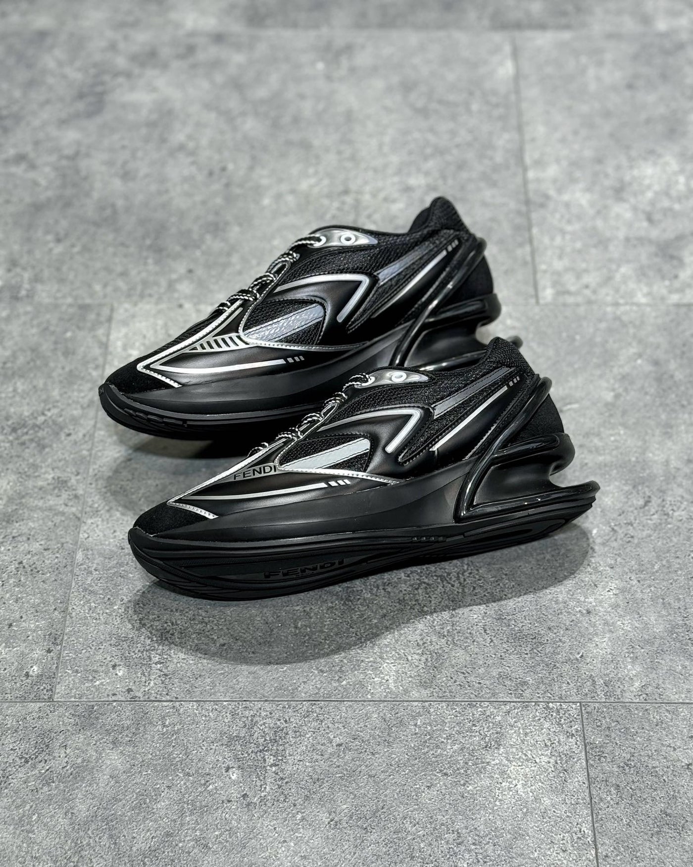 FEN Sneakers