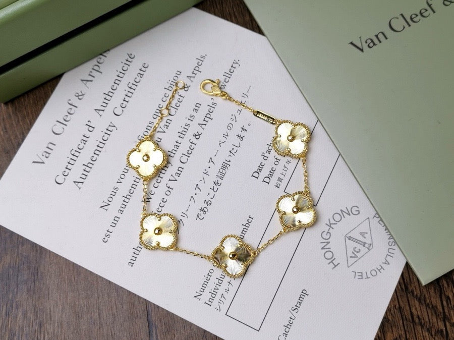 VCA Bracelet