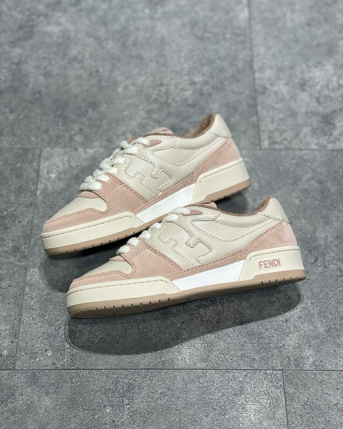 FEN Sneakers