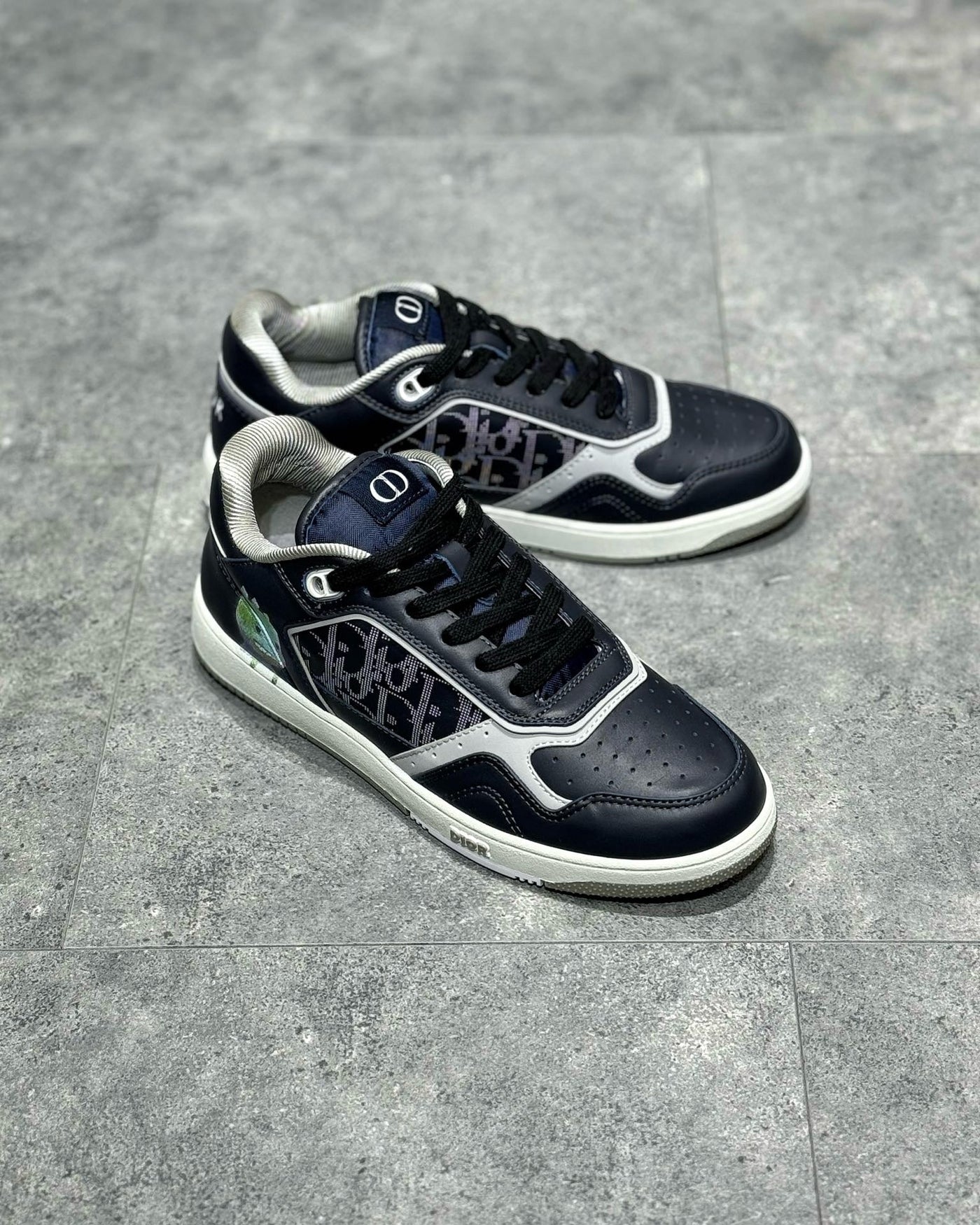 DIO Sneakers