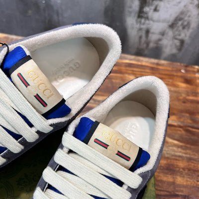 GUC Sneakers