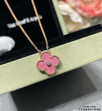 VCA Necklace
