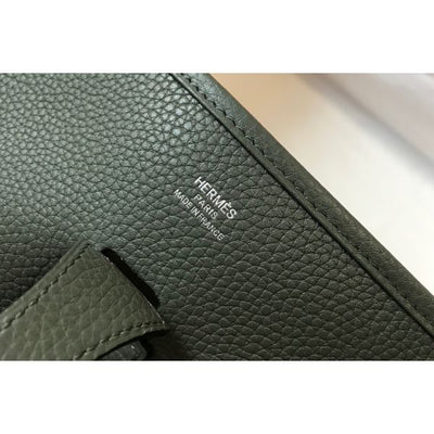 HERM Evelyne III 29 PM Bag In Vert Amande Clemence Leather