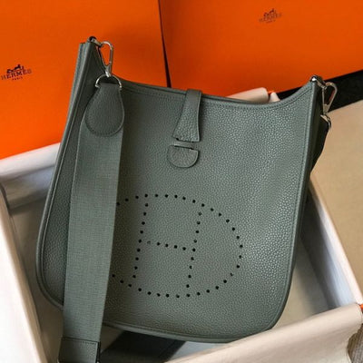 HERM Evelyne III 29 PM Bag In Vert Amande Clemence Leather