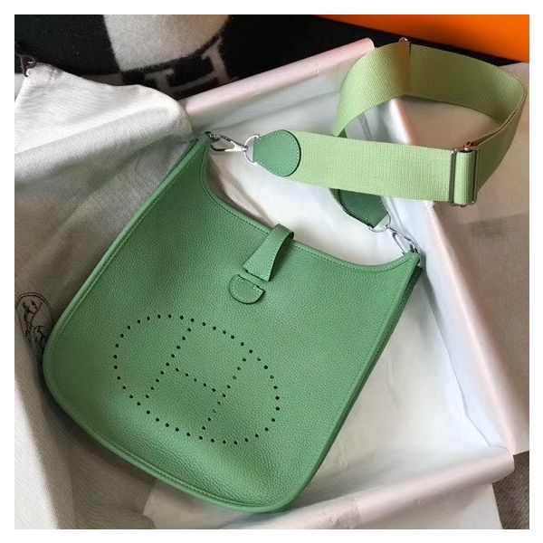 HERM Evelyne III 29 PM Bag In Vert Criquet Clemence Leather