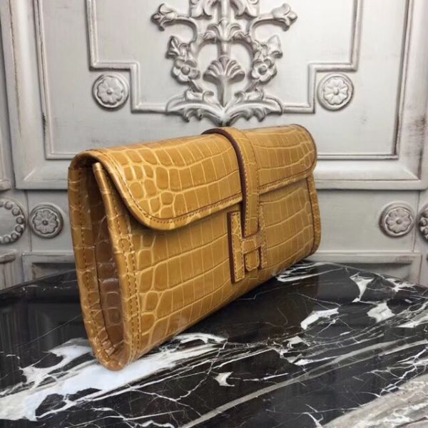 HERM Jige Elan 29 Clutch In Camarel Crocodile Leather