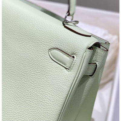 HERM Kelly 25cm Retourne Bag In Vert Fizz Clemence Leather