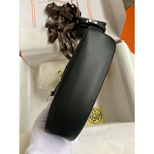 Herm√®s Kelly Moove Handmade Bag in Black Swift Calfskin
