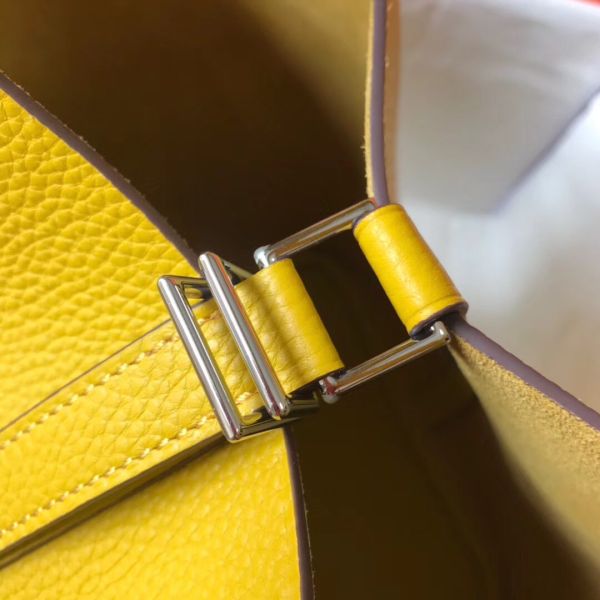 HERM Picotin Lock 18 Bag In Yellow Clemence Leather