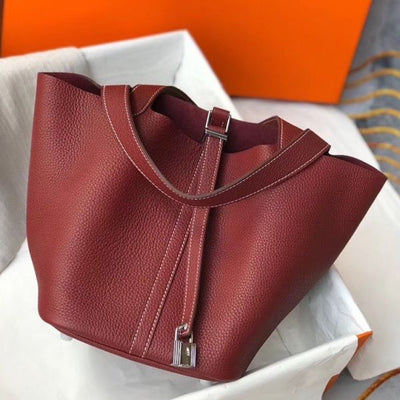 HERM Picotin Lock 22 Bag In Bordeaux Clemence Leather