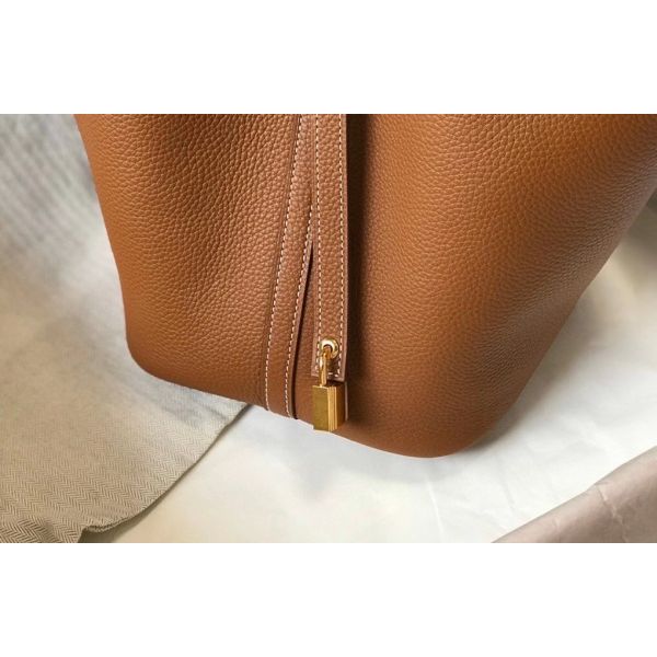 HERM Picotin Lock 22 Bag In Gold Clemence Leather