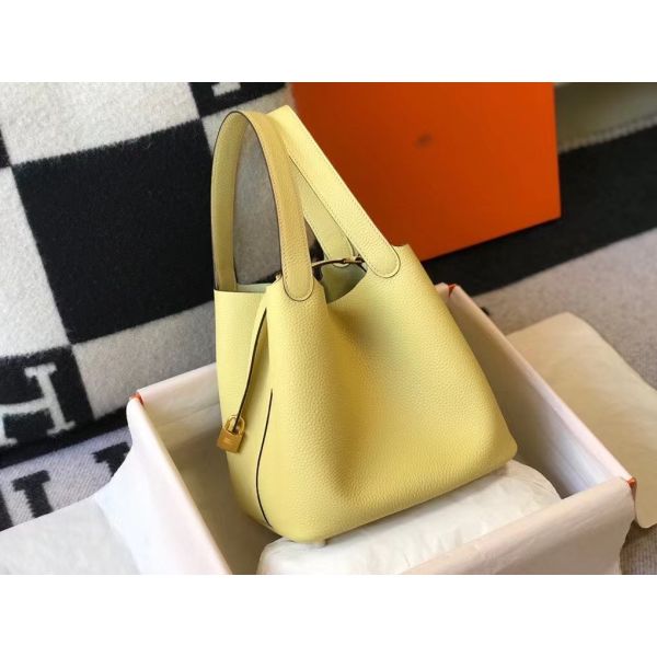 HERM Picotin Lock 22 Bag In Jaune Poussin Clemence Leather