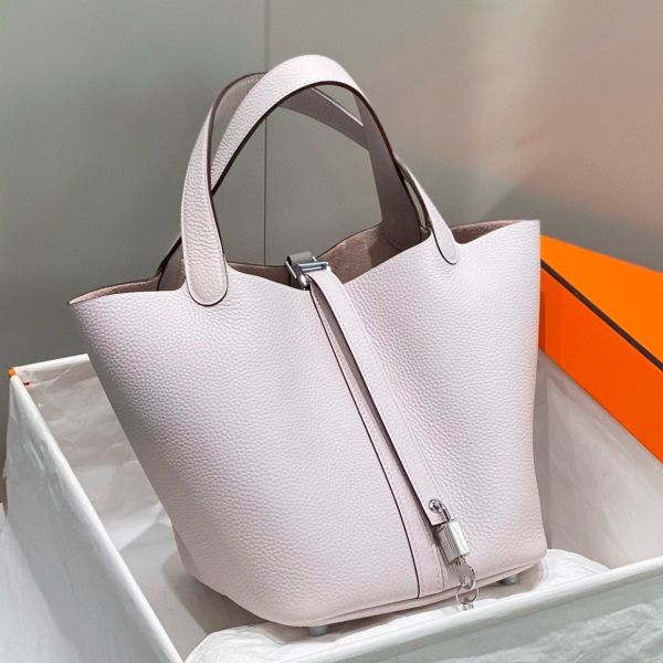 HERM Picotin Lock 22 Bag In Mauve Pale Clemence Leather