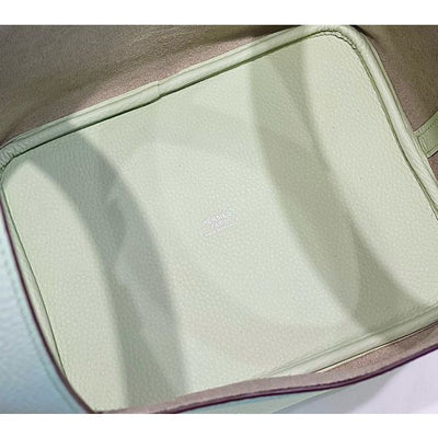 HERM Picotin Lock 22 Bag In Vert Fizz Clemence Leather