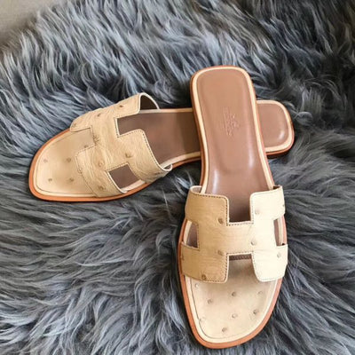HERM Oran Sandals In Beige Ostrich Leather