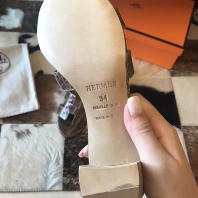 HERM Oasis Sandals In Taupe Shiny Niloticus Crocodile