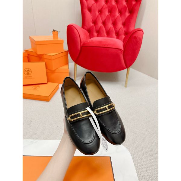HERM Women's Colette Loafers in Black Leather