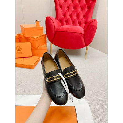 HERM Women's Colette Loafers in Black Leather