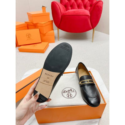 HERM Women's Colette Loafers in Black Leather