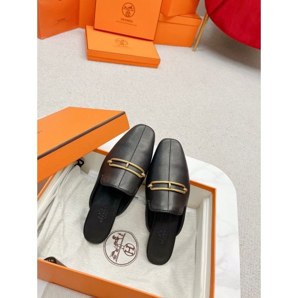 HERM Esmee Mules in Black Calfskin