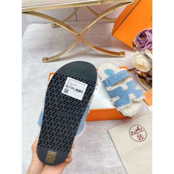 HERM Women's Chypre Sandals in Blue Suede with Shearling