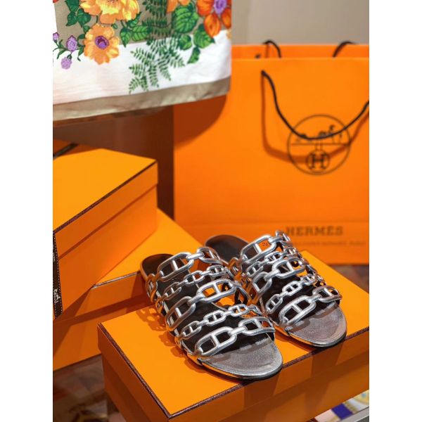 HERM Thalassa Sandals In Silver Metallic Calfskin