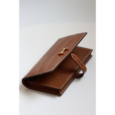HERM Bearn Long Wallet in Gold Matte Alligator Leather
