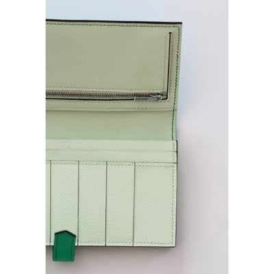HERM Bearn Verso Long Wallet in Vert Comics Epsom Calfskin