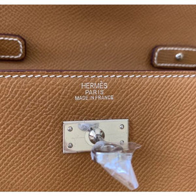 HERM Kelly Classique To Go Wallet In Gold Epsom Calfskin