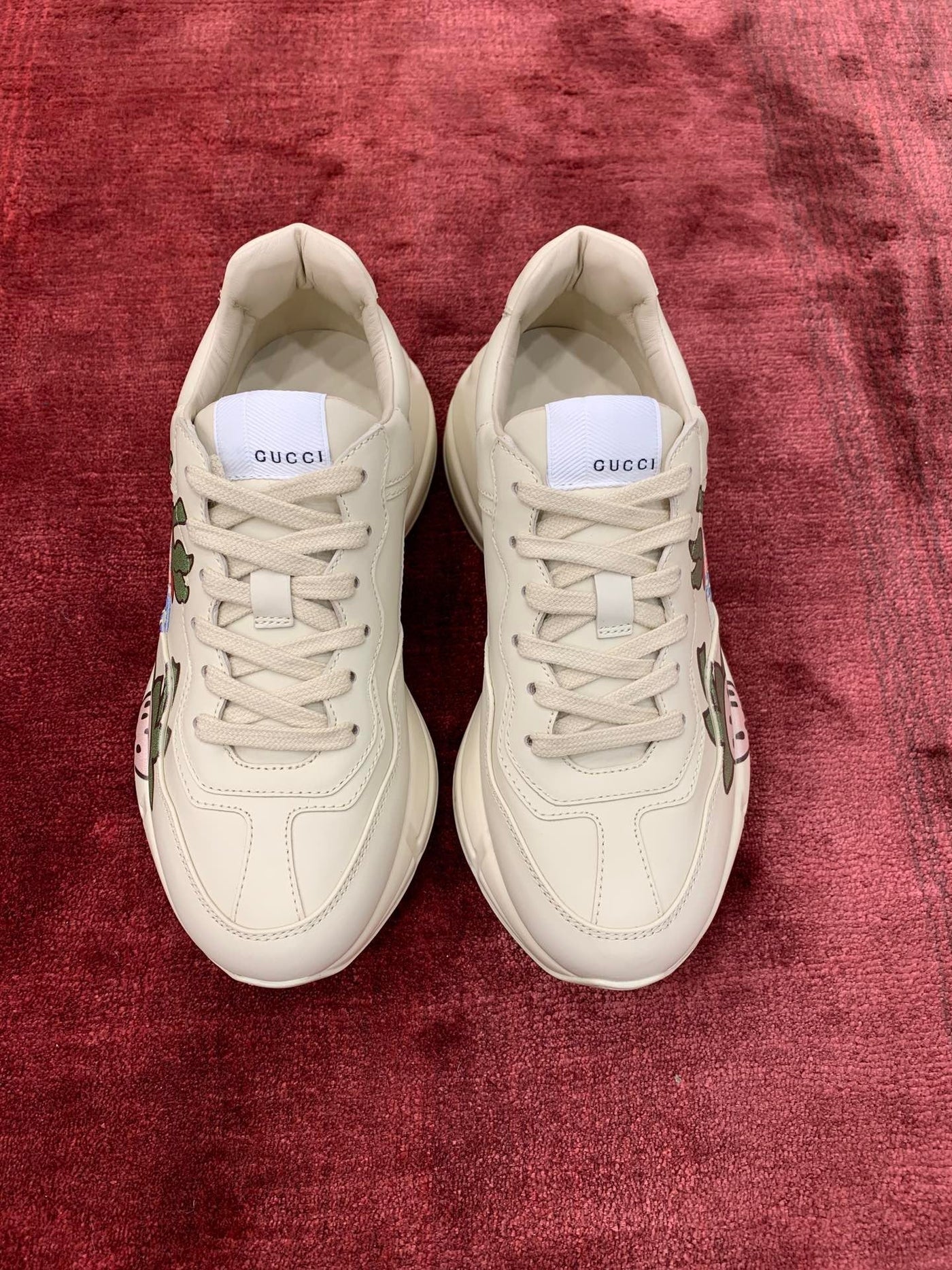 Sneakers & Shoes