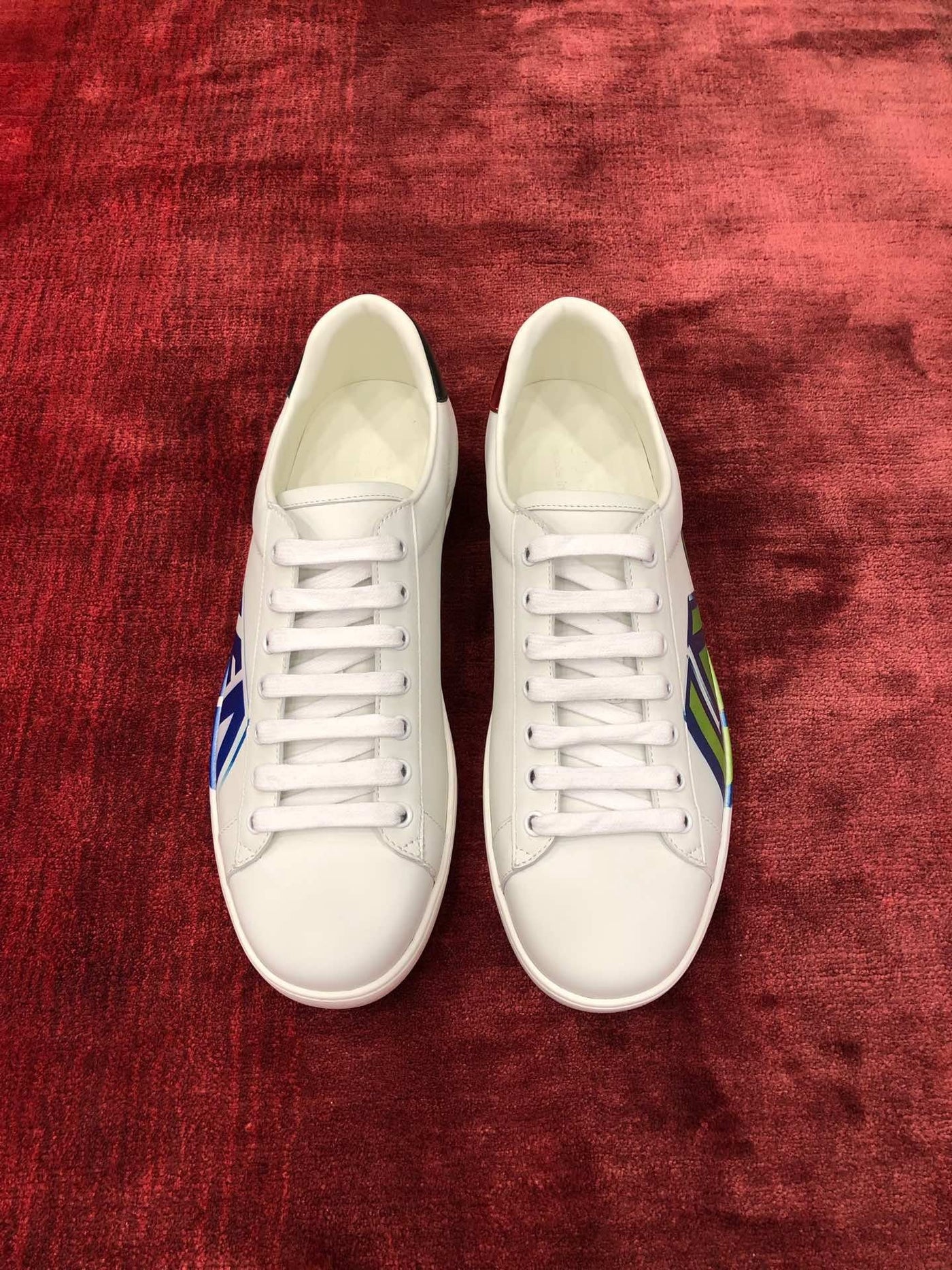 Sneakers & Shoes