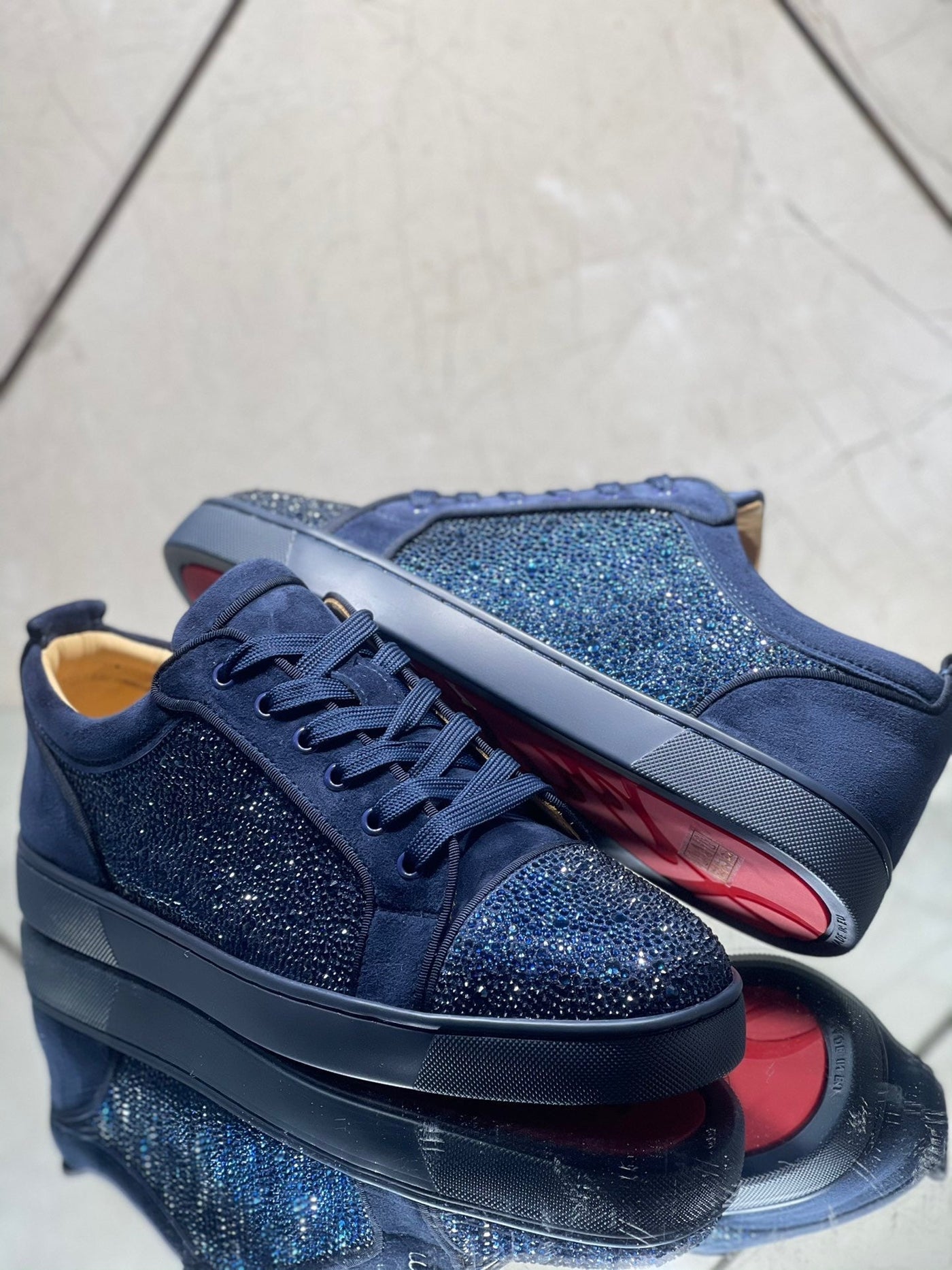 Sneakers & Shoes