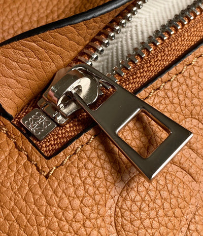 LO Sling Bag