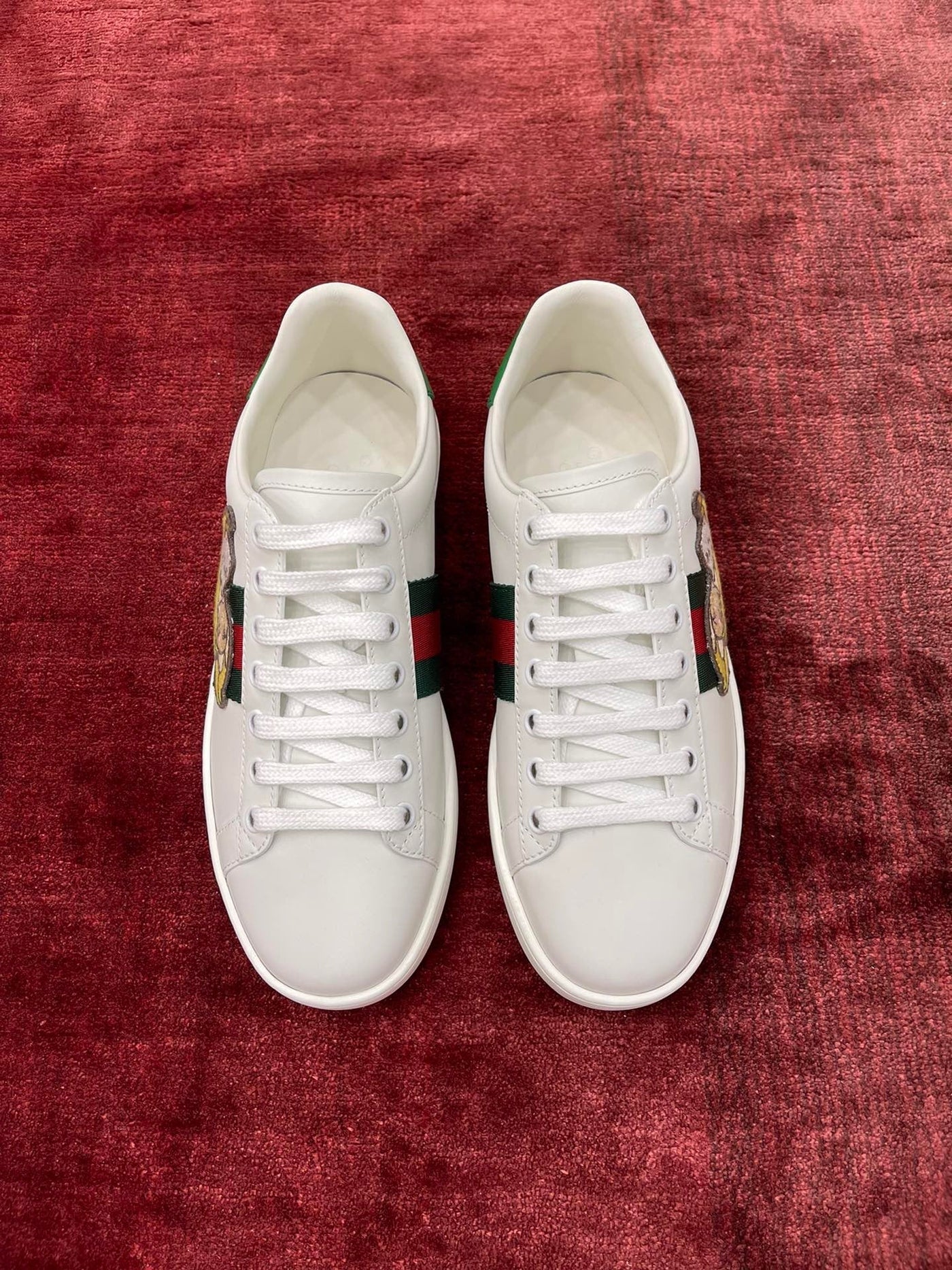 Sneakers & Shoes