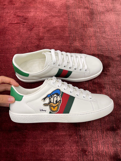 Sneakers & Shoes