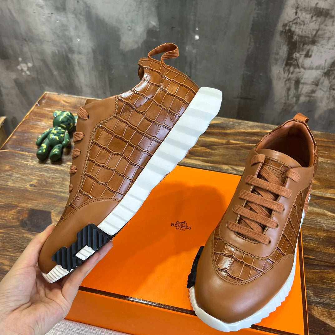 HERM Sneakers