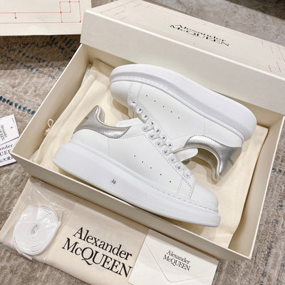 Sneakers & Shoes