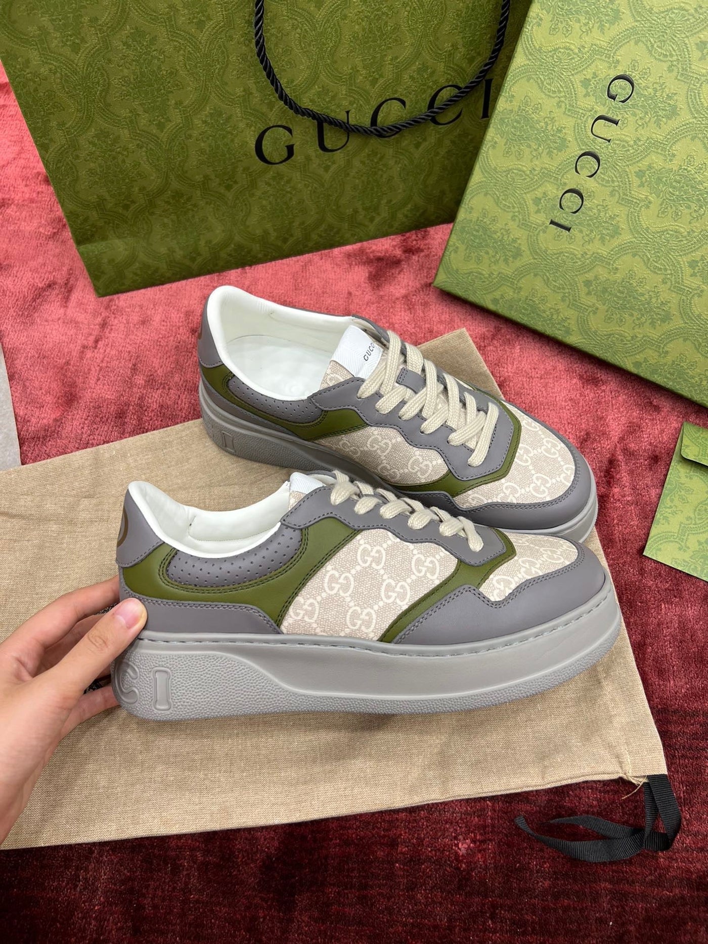 Sneakers & Shoes