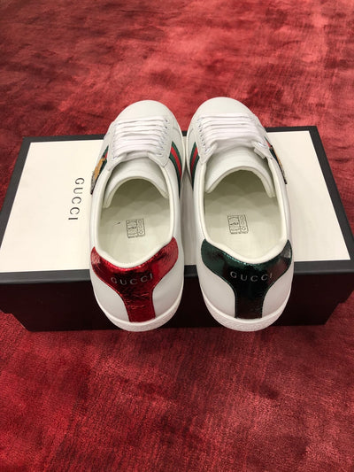 Sneakers & Shoes