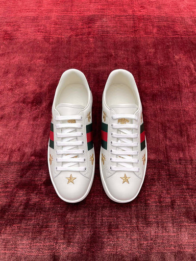 Sneakers & Shoes